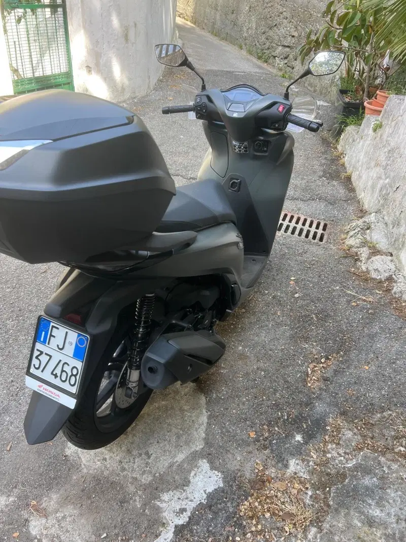 Honda SH 350i GT (2025 - 26) (2)