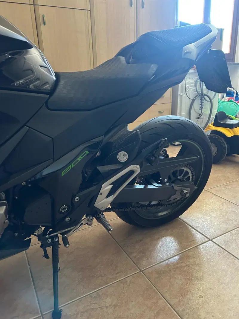 Kawasaki Z 800 ABS (2012 - 16)