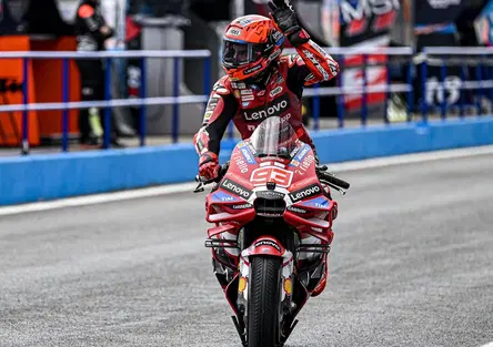 Pole di Marc Márquez su pista umida! Secondo Zarco, quarto Bezzecchi [CLASSIFICA]