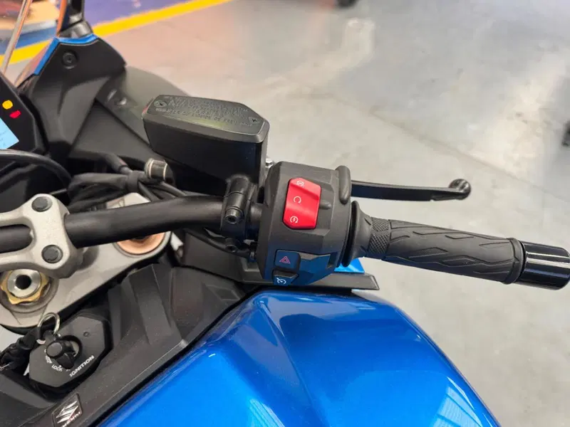 Suzuki GSX-S1000GT (2022 - 24) (9)