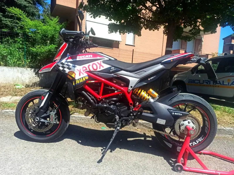 Ducati Hypermotard 821 SP (2013 - 15)