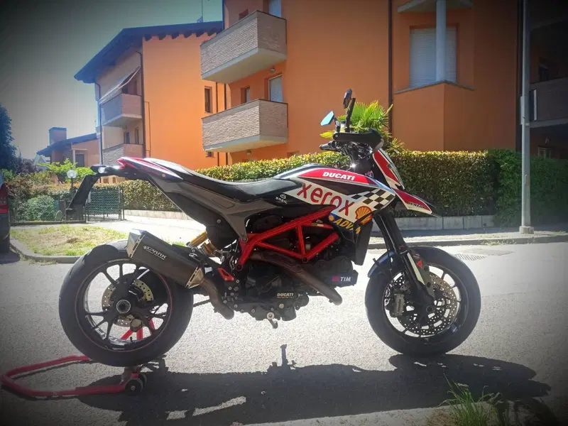 Ducati Hypermotard 821 SP (2013 - 15) (9)
