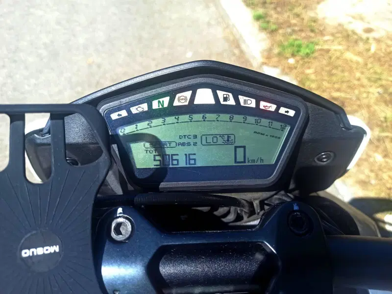 Ducati Hypermotard 821 SP (2013 - 15) (14)