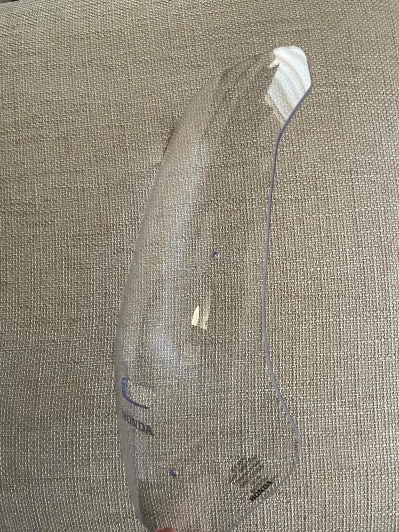 Parabrezza Honda per ADV 350 (2)