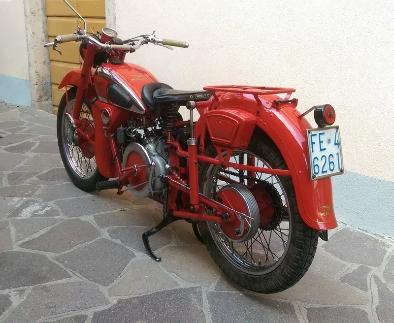 Moto Guzzi gtv (4)