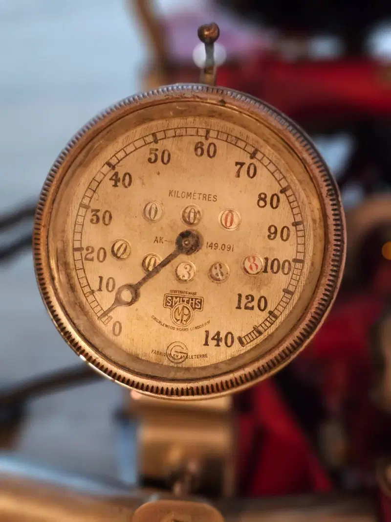 Moto Guzzi sport 14 (7)