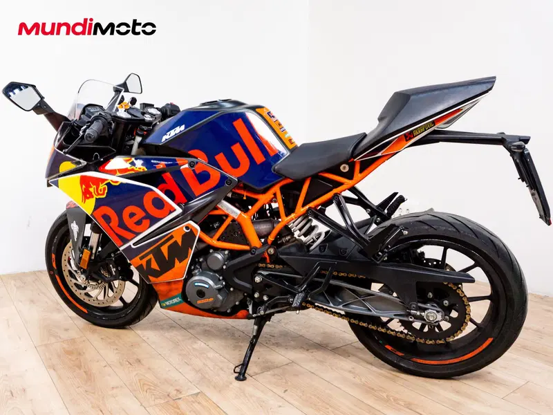 KTM RC 390 (2022 - 26) (6)