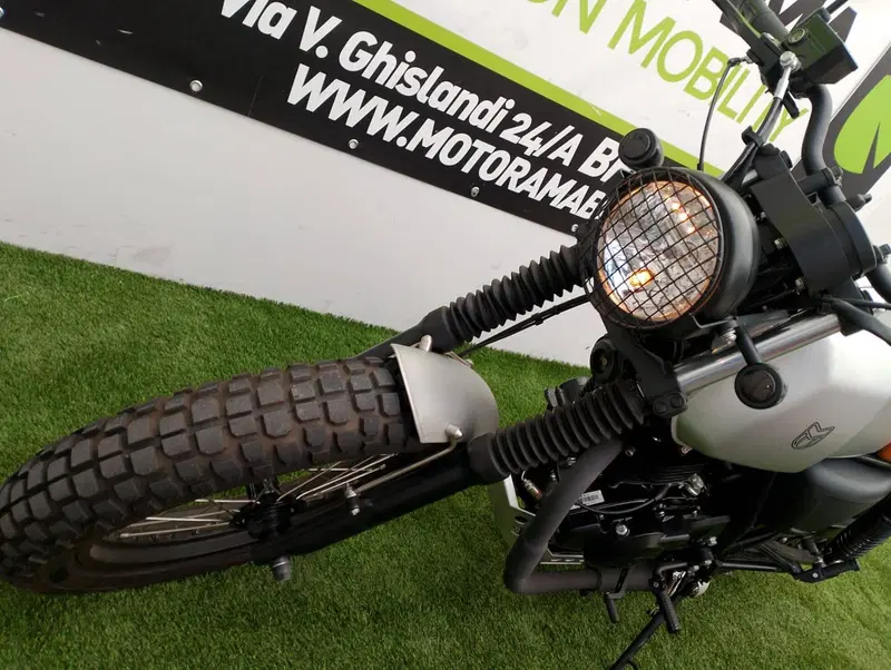 Mutt Motorcycles Akita 250 (2021 - 25) (9)