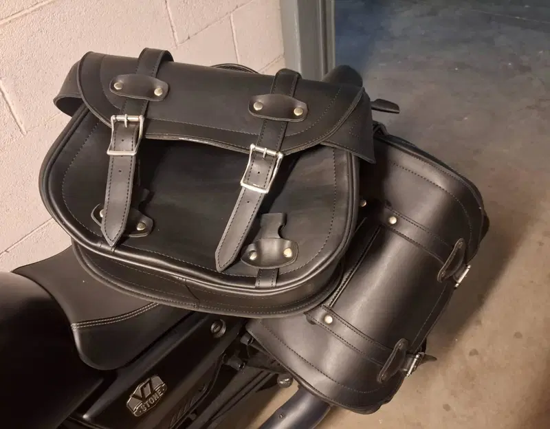 Moto Guzzi V7 Stone (2021 - 24) (19)