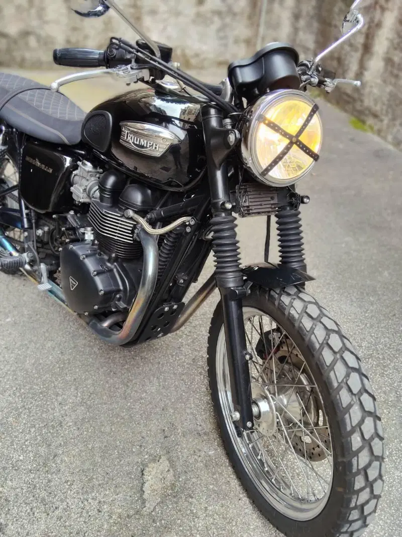 Triumph Bonneville T100 (2008 - 16) (2)