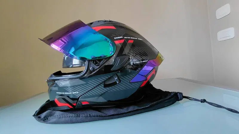 Vendo casco integrale nuovo ls2 ff880