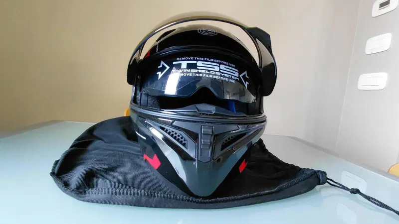 Vendo casco integrale nuovo ls2 ff880 (3)