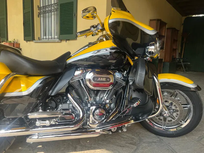 Harley-Davidson 1800 Electra Glide Ultra Classic (2012 - 13) - FLHTCUSE