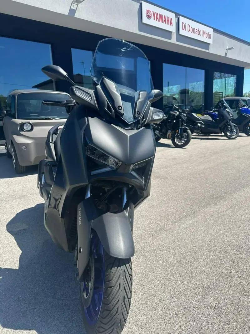 Yamaha X-Max 300 (2021 - 24) (4)