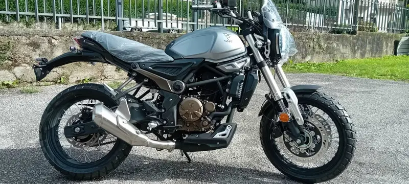 Voge Trofeo 300ACX Scrambler (2021 - 26) (2)