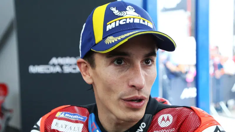 MotoGP 2026. GP di Spagna. Marc M&aacute;rquez: "Sono caduto nella curva giusta al momento giusto. Dovevo essere penalizzato? Leggano le regole!" [VIDEO e GALLERY]