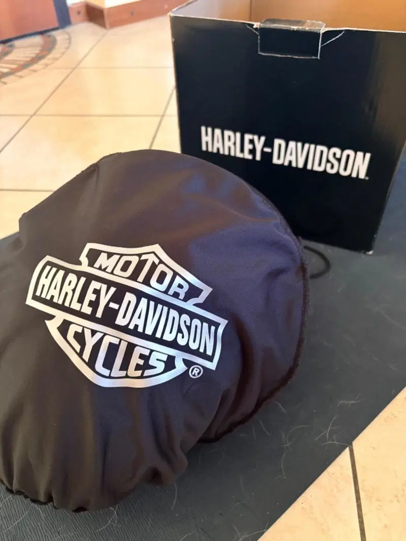 Casco Harley-Davidson originale bianco con visiera Bell (6)