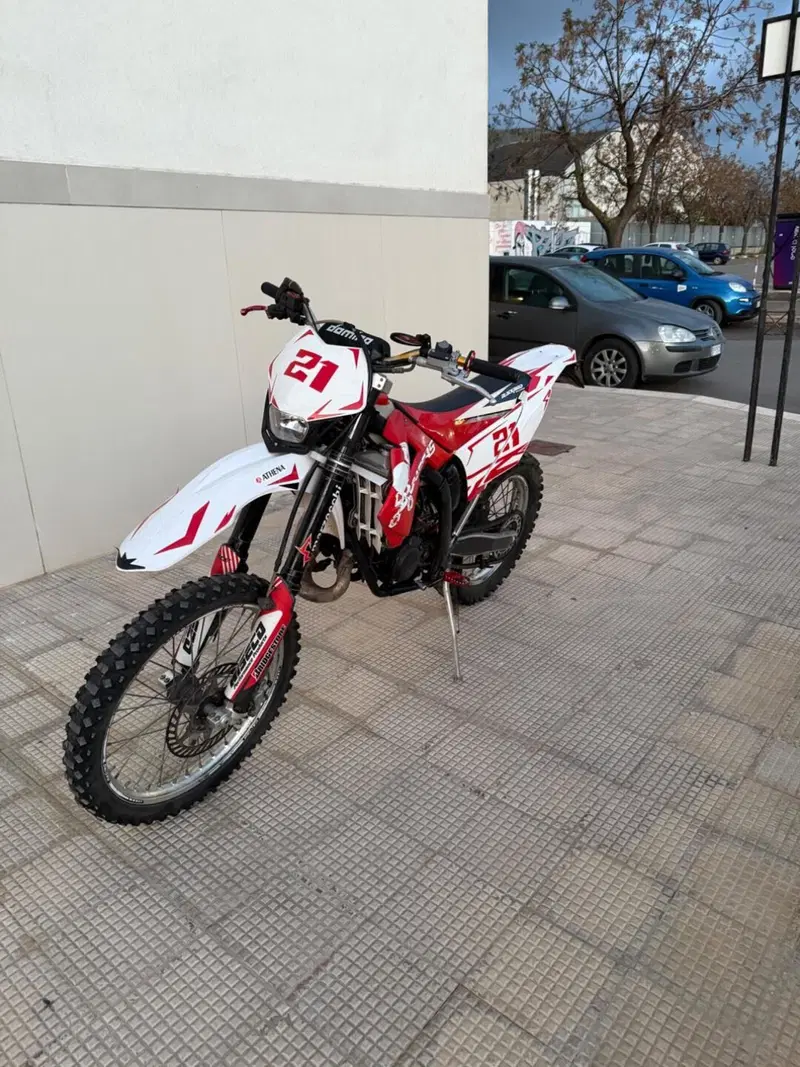 GASGAS EC 125 2T (2009) (2)