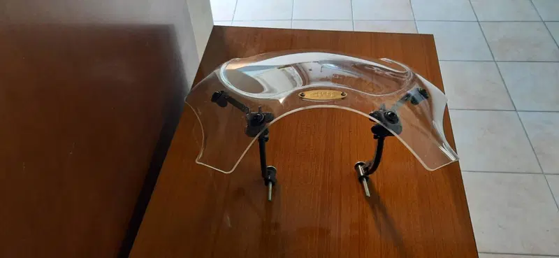 Cupolino Givi universale trasparente, mod 140A (5)