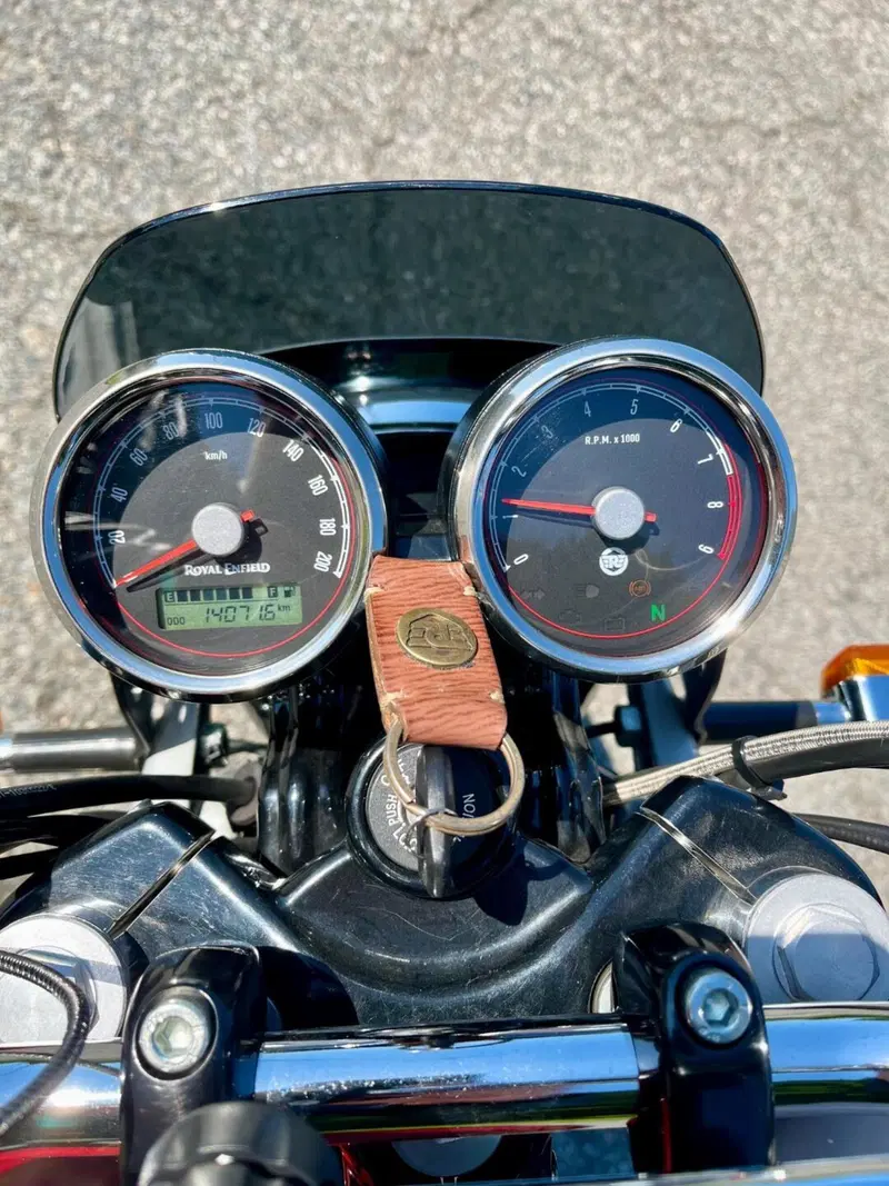Royal Enfield Interceptor 650 (2021 - 26) (4)