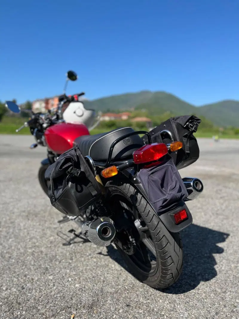 Royal Enfield Interceptor 650 (2021 - 26) (10)