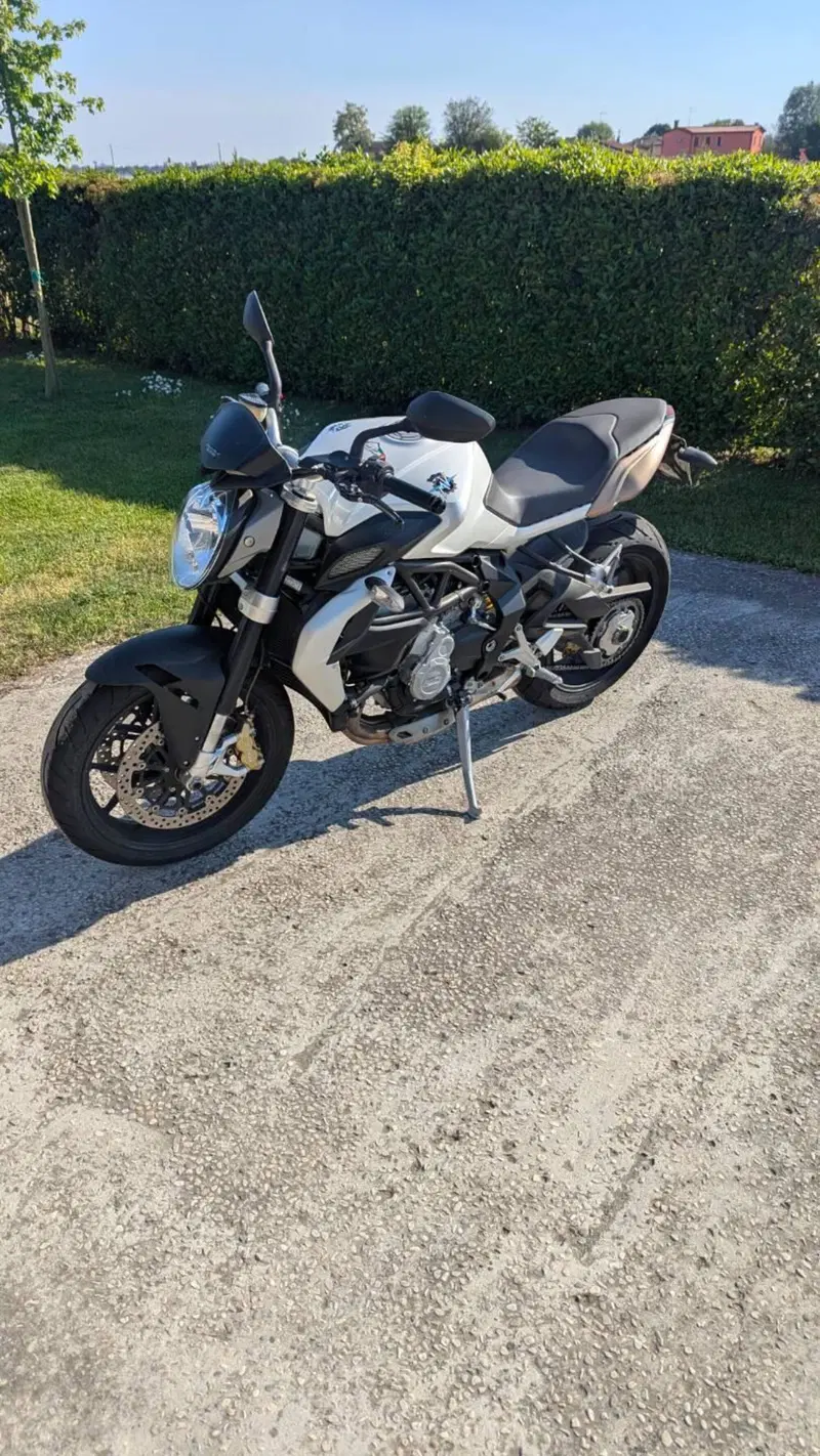 MV Agusta Brutale 675 (2011 - 15)