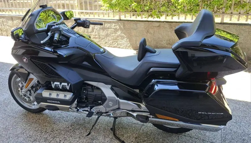 Honda GL 1800 Gold Wing Tour (2018 - 20) (4)