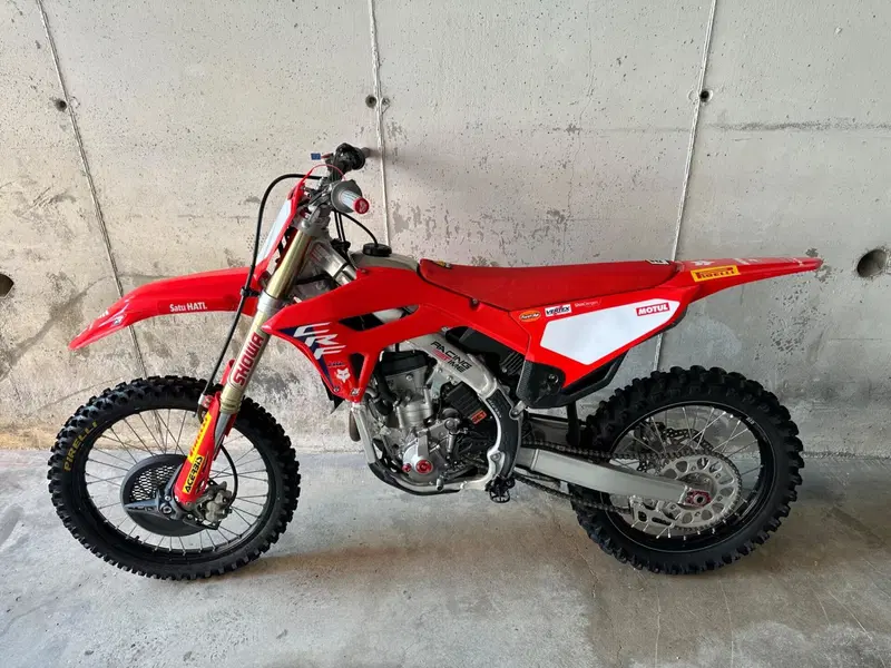 Honda CRF 250R (2024) (2)