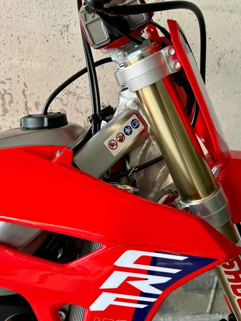 Honda CRF 250R (2024) (6)