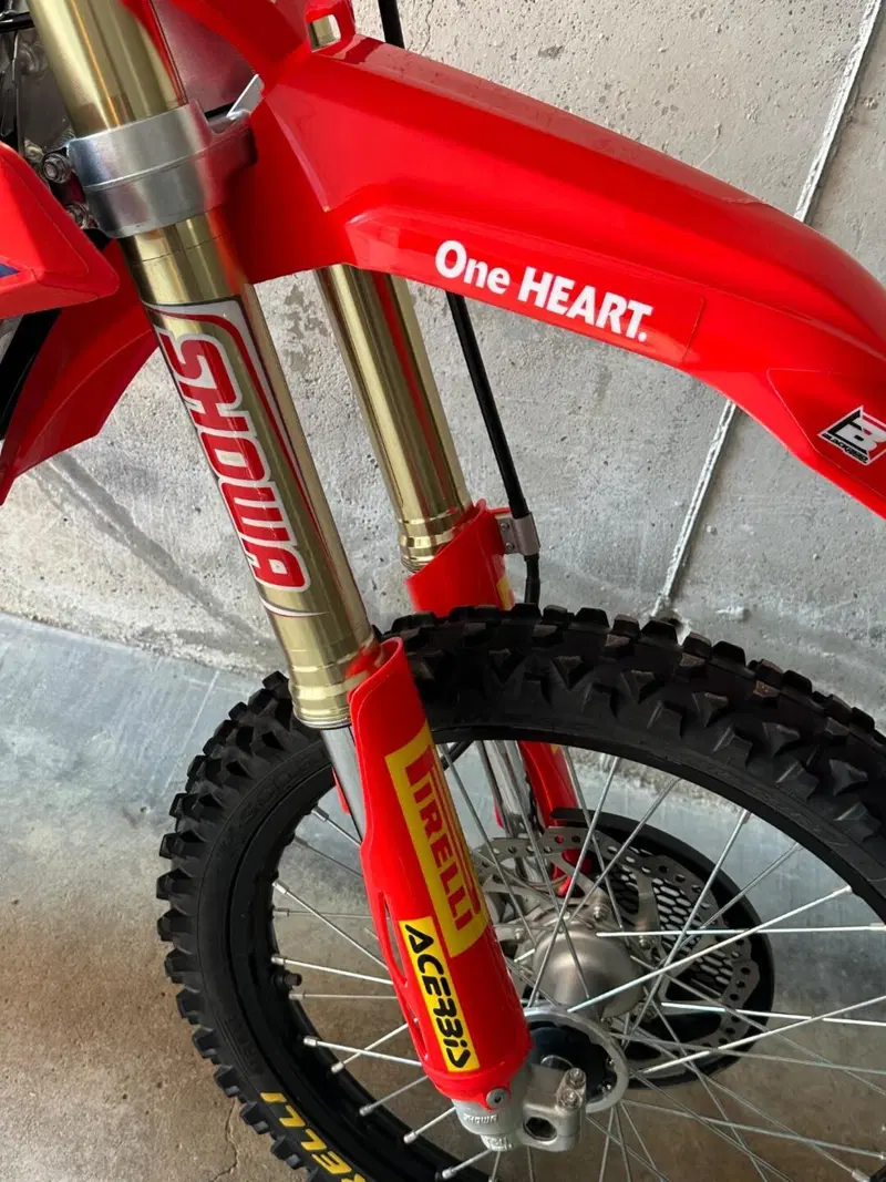 Honda CRF 250R (2024) (9)