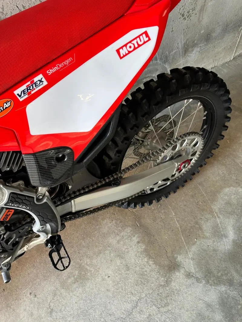 Honda CRF 250R (2024) (12)