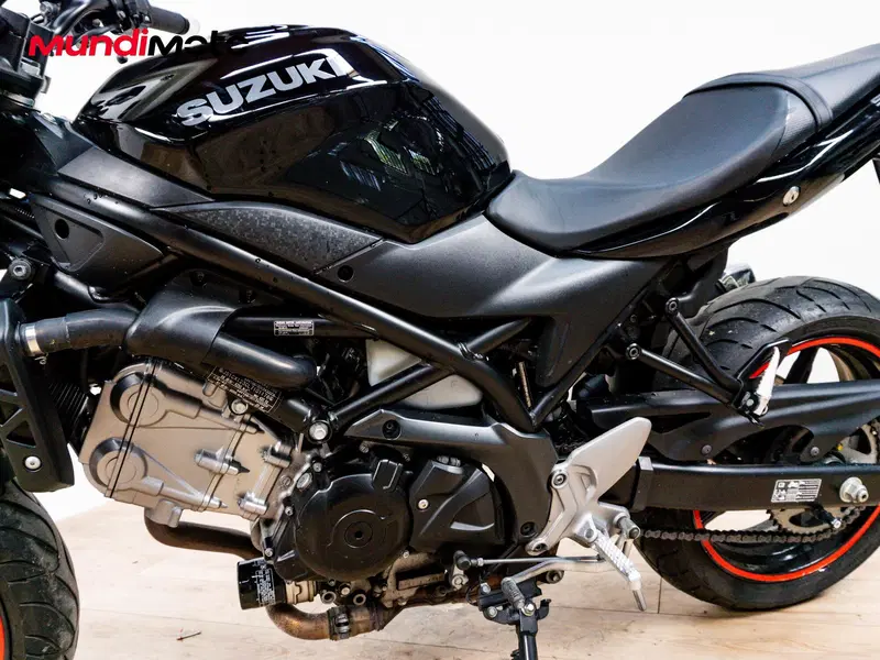 Suzuki SV 650 (2006 - 11) (9)