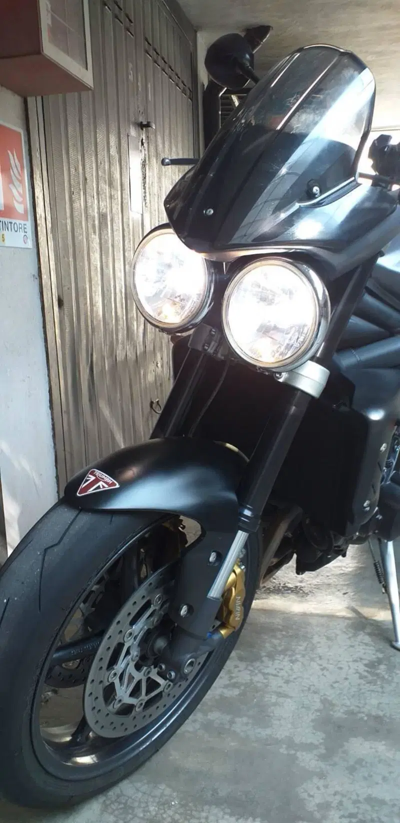 Triumph Street Triple R (2009 - 12) (3)