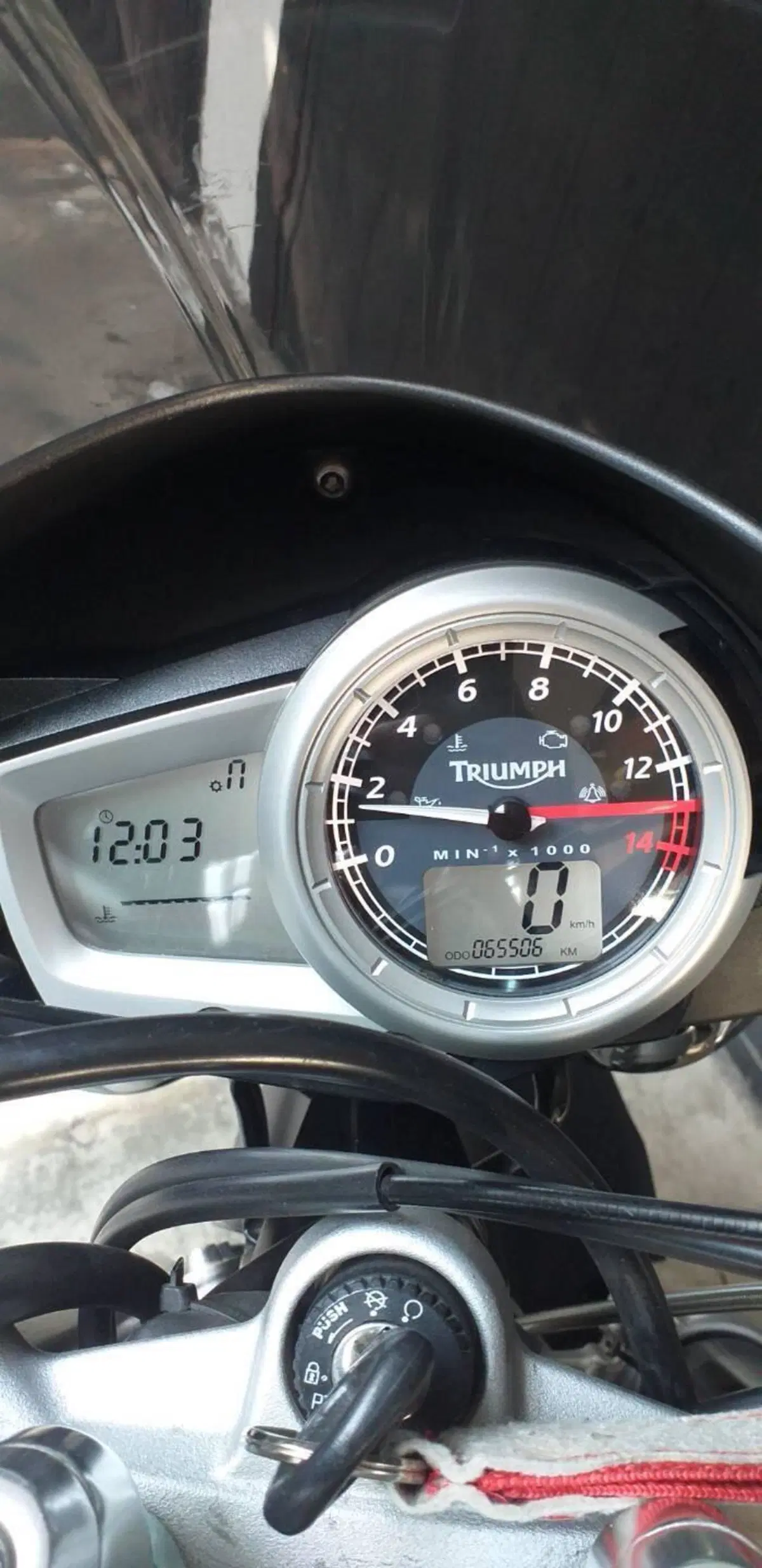 Triumph Street Triple R (2009 - 12) (4)