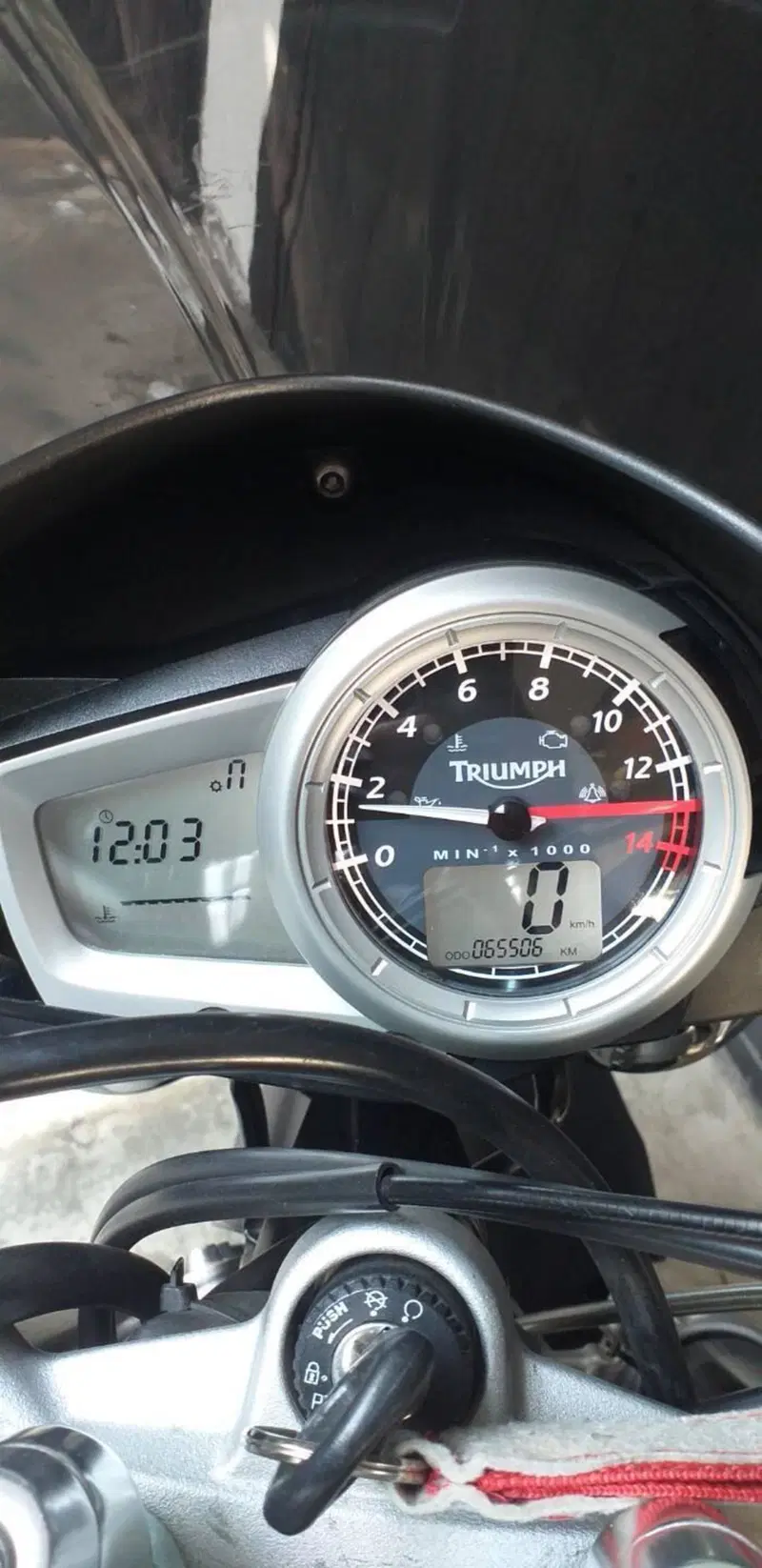Triumph Street Triple R (2009 - 12) (4)