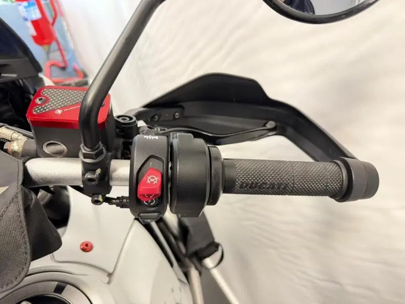 Ducati DesertX (2022 - 25) (10)