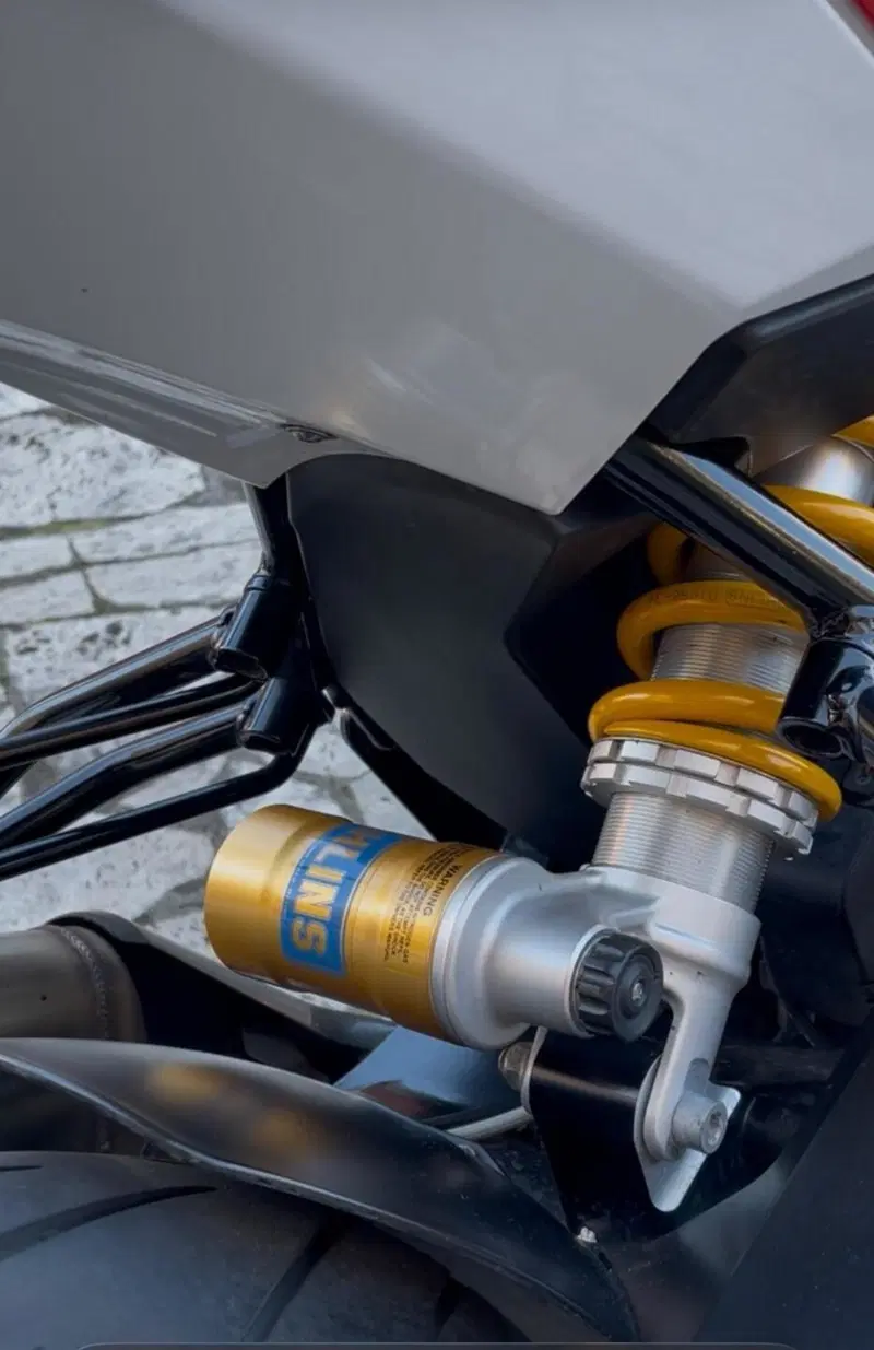 Husqvarna Nuda 900 R ABS (2011 - 13) (3)