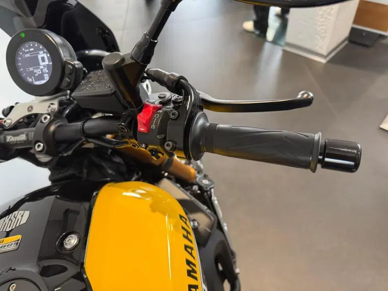 Yamaha XSR 900 ABS 60th Anniversary (2016 - 18) (3)