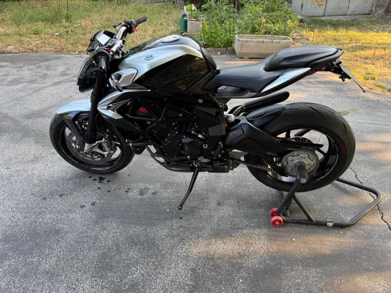 MV Agusta Brutale 800 RR (2017 - 20) (5)