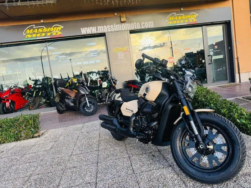 Benelli Leoncino 400 Bobber (2026)