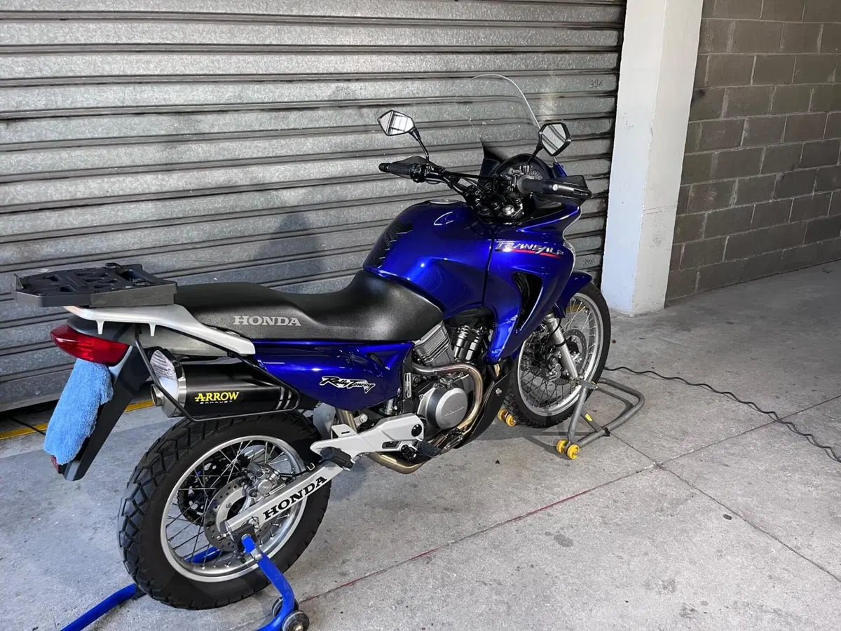 Honda Transalp XL 650V (2000 - 04) (5)