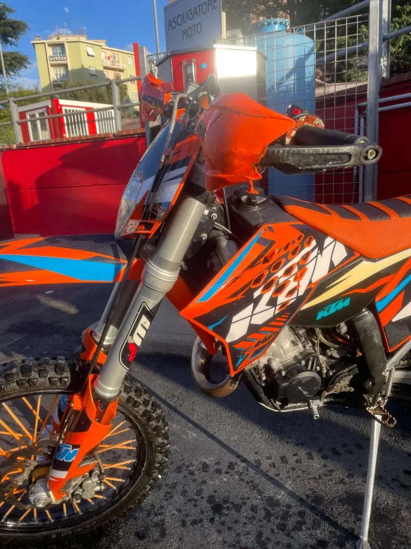 KTM 125 EXC (2009) (4)