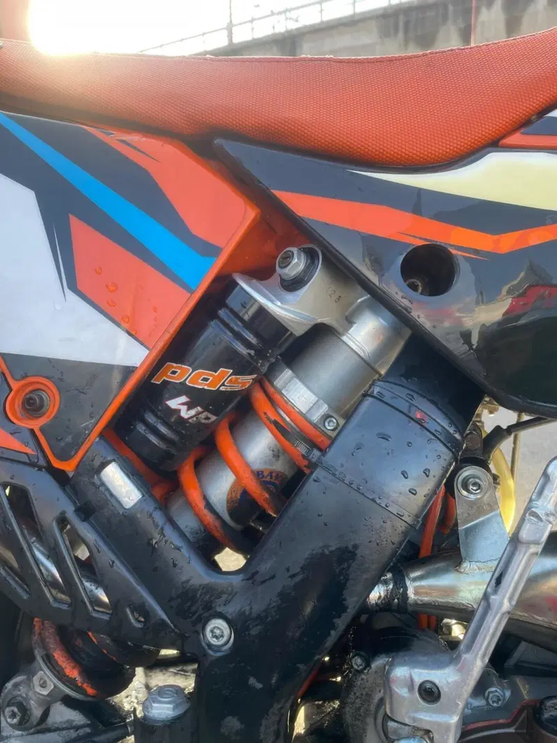 KTM 125 EXC (2009) (11)