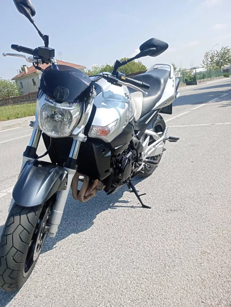 Suzuki GSR 600 (2006 - 11)