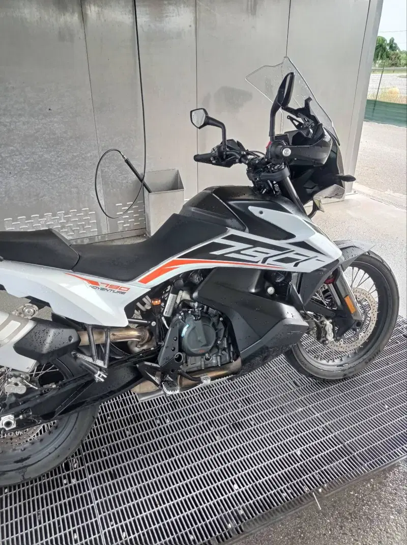 KTM 790 Adventure (2019 - 20) (4)
