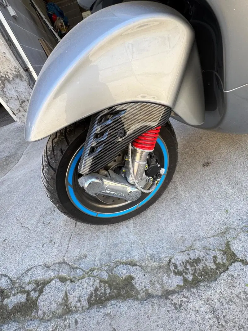 Vespa Primavera Elettrica 70 Tech (2024 - 26) (2)