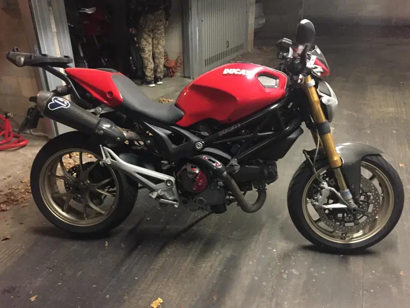 Ducati Monster 1100 S (2009-10)