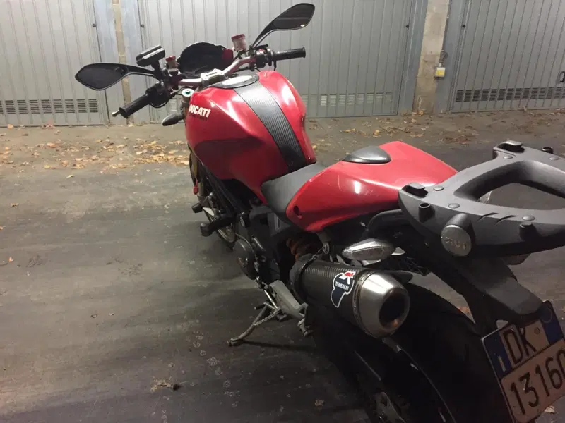 Ducati Monster 1100 S (2009-10) (3)