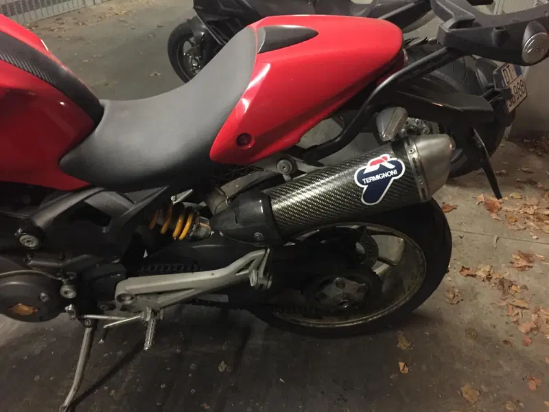 Ducati Monster 1100 S (2009-10) (5)