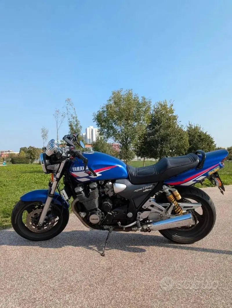 Yamaha XJR 1300 (1999 - 02) (3)